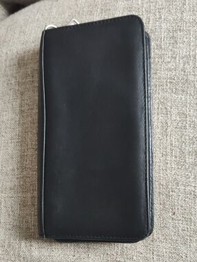 Dilana Zip-Around Black Leather Wallet Phone Case - Classic Organizer